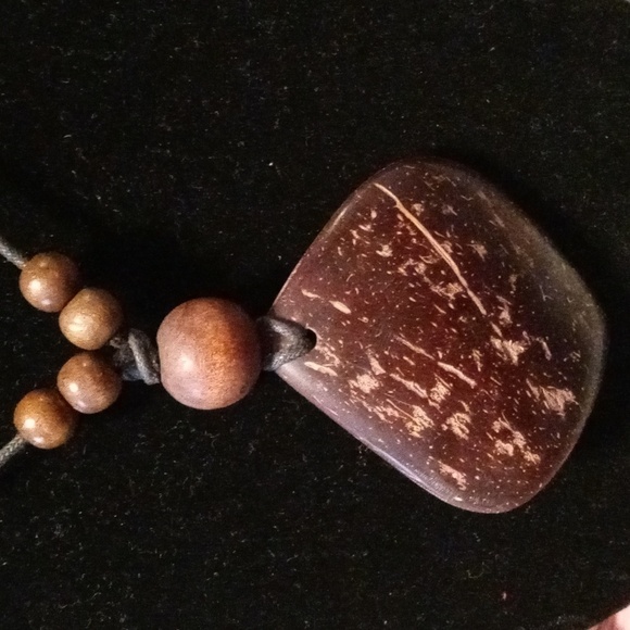 Bohemian Wooden necklace adjustable toggle - Picture 2 of 3